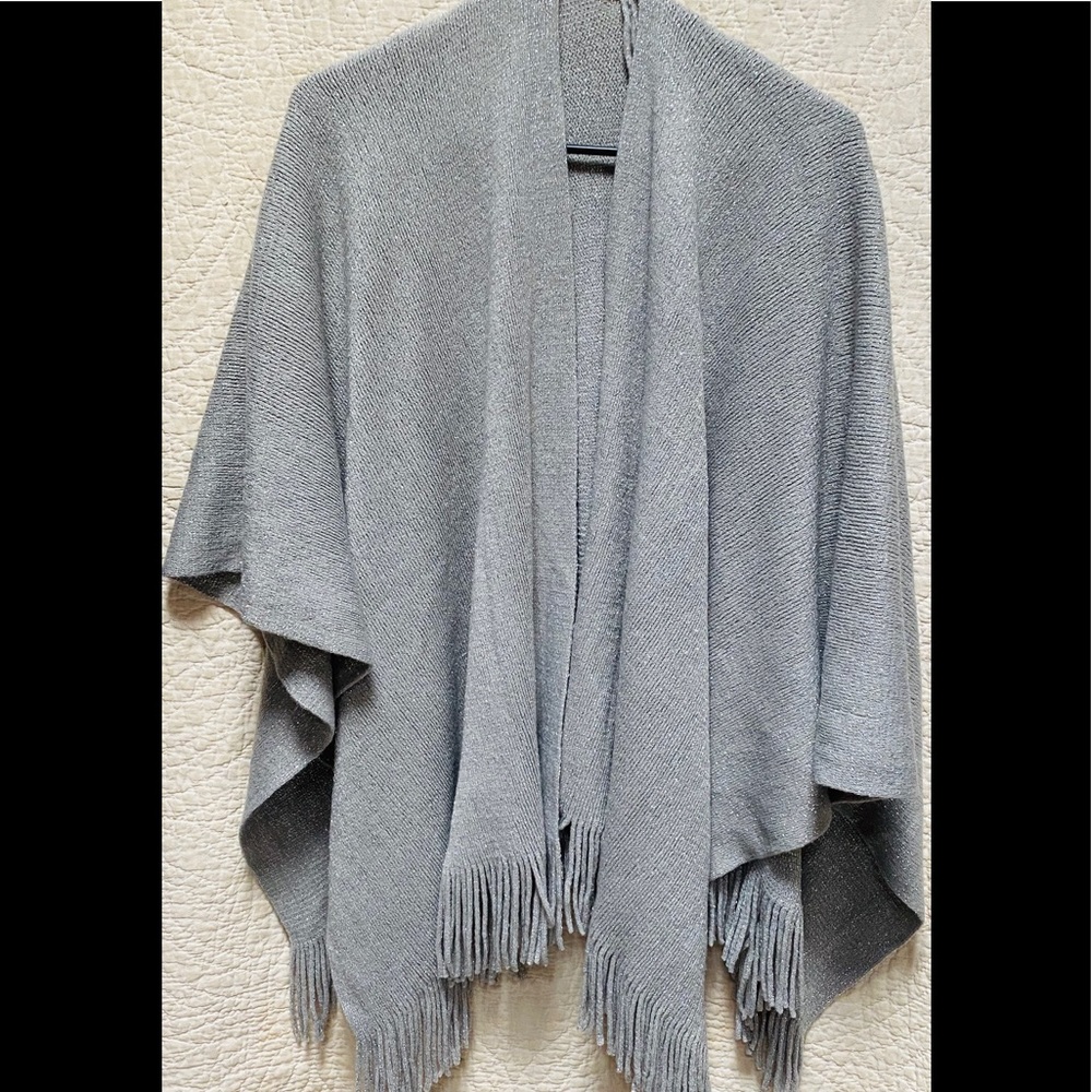 Wrap/ pancho